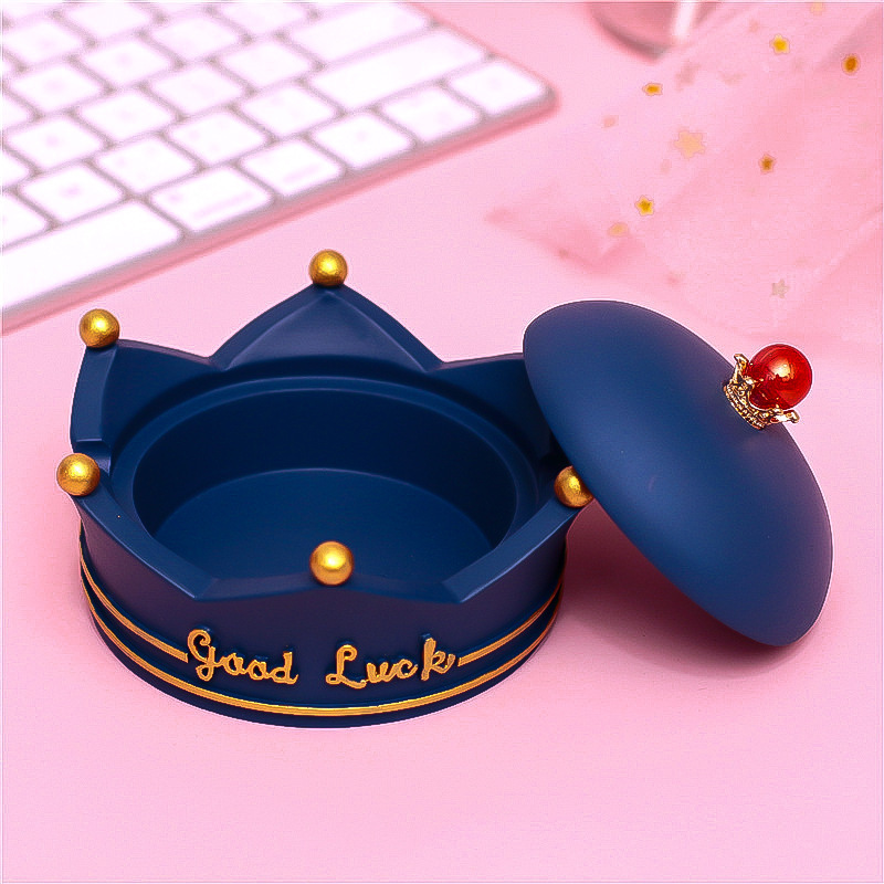 Crown ashtray, lady ashtray. P - огляд і ціна Home Office Trend